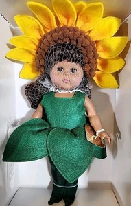Vogue Ginny Puppe Sonnenblume Afroamerikanerin 8 Zoll bewegliche Sammlerpuppe Neu im Karton - Bild 1 von 7