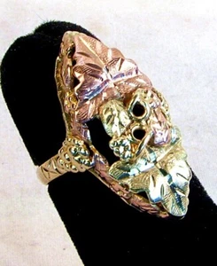 BLACK HILLS GOLDRING DREIFARBIG 10-12K MASSIV GOLD um 1960 GRÖSSE 3,75 - Bild 1 von 5