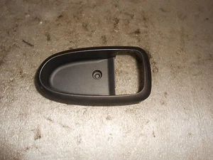 Tapa manija manija puerta hyundai elantra año 2000-2003 interior delantero derecho - Imagen 1 de 2
