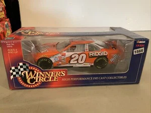 TONY STEWART #20 HOME DEPOT 1:24 Scale Chevrolet Monte Carlo SEALED Hasbro 1999 - Picture 1 of 2