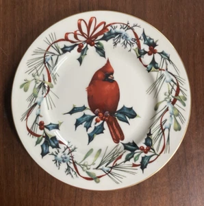 Lenox Winter Greetings Cardinal Accent Luncheon Plate 9.25" Diameter - Picture 1 of 9