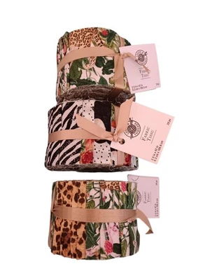 ROLLO DE GELATINA DE ANIMALES DE LA SELVA 100 % algodón 20 piezas 2,5" x 42"  Foto 1 de 4