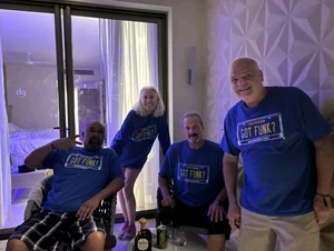 CA GOT FUNK - 4XL SHORT SLEEVE NEW OLD STOCK Vintage Alstyle AAA 2010's T Shirt - Picture 1 of 3