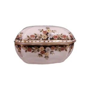 Porcelain Trinket Jewelry Box ZSOLNAY Hand Painted Sissy Square Bonbonier - Smal - Picture 1 of 10