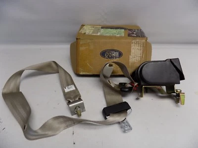 Nuevo conjunto retractor cinturón de seguridad exterior derecho Ford Windstar 1999-2000 OEM BRONCEADO Foto 1 de 3