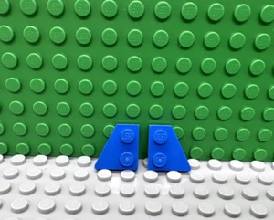 Lego 1 pair of Blue 2x2 wedge plate wings ship NEW - Picture 1 of 1