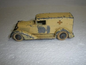 Tootsietoy Ambulance Tootsie Toy beige #2 - Picture 1 of 8