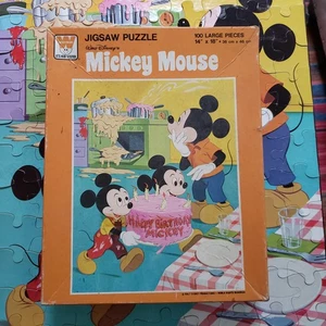 Rompecabezas vintage Disney Mickey Mouse fiesta de cumpleaños 100 piezas grandes completo - Imagen 1 de 2