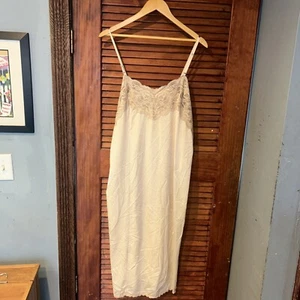 VINTAGE FULL SLIP DRESS LINGERIE SILKY FULL FIGURE VELROSE sz 42 - Picture 1 of 7