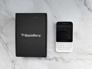 99%N EW BlackBerry Q5 Factory Unlocked 4G 8GB 5MP Keyboard Smartphone SQR100-1 - Picture 1 of 14