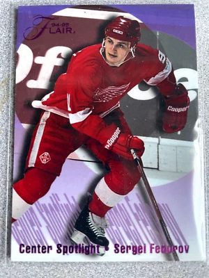1994-95 Fleer Flair Sergei Fedorov Center Spotlight #2 Detroit Red Wings HOF - Image 1 of 2