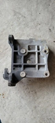 1982 - 1983 年 DATSUN 280ZX FAIRLADY 2.8L 升 交流电压缩机支架 11910 P8101  — 第 1/3 张图片