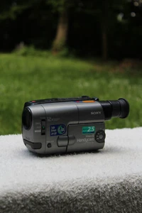 1996 Sony Handycam CCD-TRV11E PAL Hi8 Camcorder + Accessoires - Bild 1 von 24