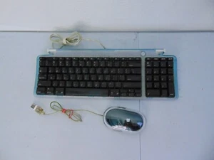 Apple USB Keyboard Teal ( M2452 ) and Pro Mouse ( M5769 ) - Picture 1 of 8