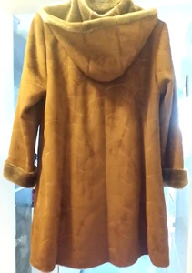 Damen Winterjacke mit Kapuze Lammfell Optik Gr. 20 Maße beachten! - Bild 1 von 12