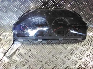 VOLVO V70 MK2 2007 REF-B035 / SPEEDO CLOCKS SPEEDOMETER FREE P&P - Picture 1 of 4