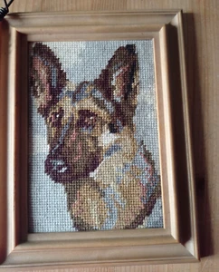 Gobelin Stickbild mit Rahmen (Schäferhund) 25 x 27cm mit Rahmen gem. - Bild 1 von 3