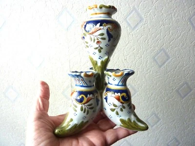Ancienne bouquetière en céramique a 4 cornets - Photo 1/3