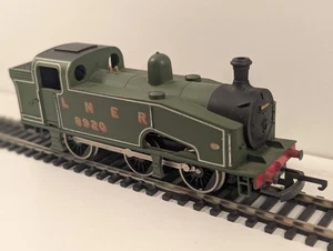 Lima 205101 Class J50 0-6-0 Tank Locomotive – No. 8920 – LNER Green – OO Gauge - Picture 1 of 6