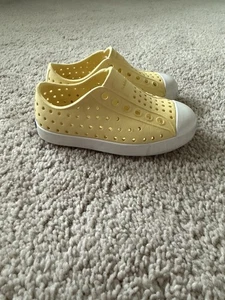 Native Größe 7 C7 gelb Jefferson Kinderschuhe Slipper wasserdicht leicht - Bild 1 von 7