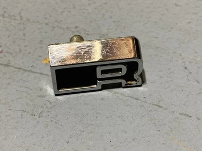 Letras de parachoques delantero de repuesto "R" Mercury Montclair 1956 fabricante de equipos originales Foto 1 de 4