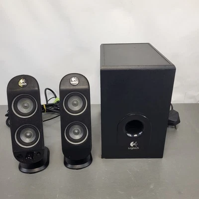 Logitech X-230 2.1 Surround Sound System Subwoofer 3.5mm AUX PC Gaming Funzionante  - Immagine 1 di 4