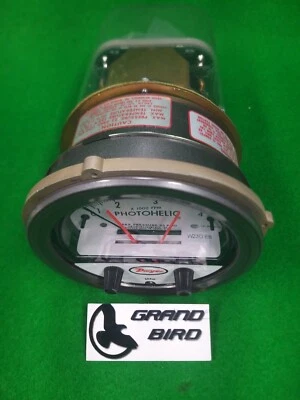 MANÓMETRO DWYER PHOTOHELIC W230 EB, USADO Foto 1 de 4