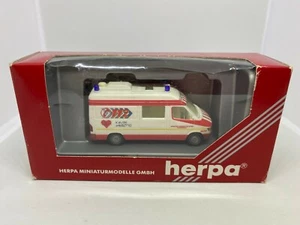 Herpa 1:87 MB Sprinter KTW 112 - Picture 1 of 3
