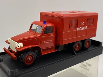 VEREM GMC Pompiers Ref 4010 1:50 truck firefighters Diecast - Image 1 of 4