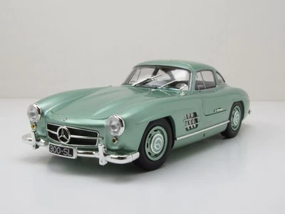Mercedes 300 Sl W198 Gullwing 1955 Verde Chiaro Metallico Modello 1:18 Minicham - Immagine 1 di 4
