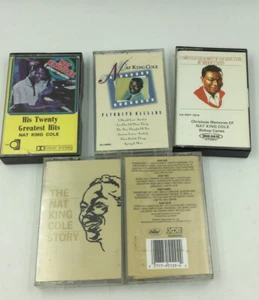 The Nat King Cole Audio Story ~ Jazz, Ballads and Christmas Music LOT 5 cassette - Imagen 1 de 11