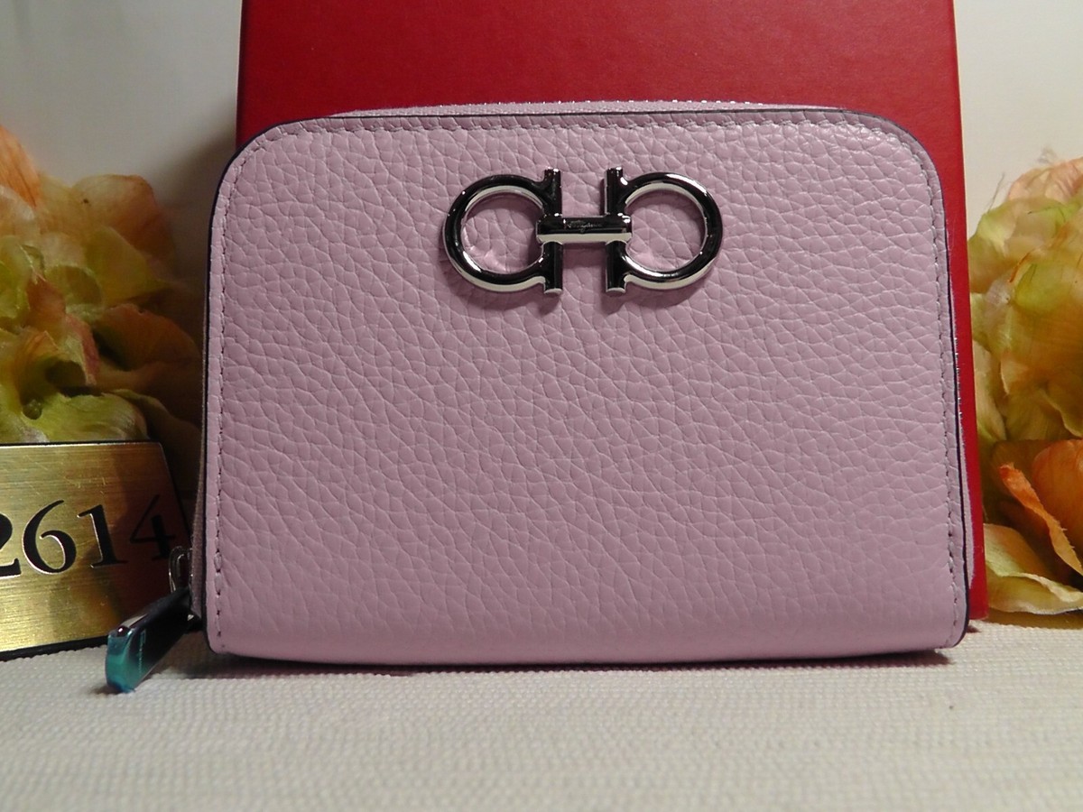Salvatore Ferragamo 小物類(その他) シルバー 4502625F0013 Salvatore Ferragamo Leather Silver Wallets for Women for