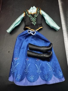 Disney Store Frozen 1 Anna Fashion Doll Outfit Black Boots Top & Blue Skirt - Picture 1 of 13