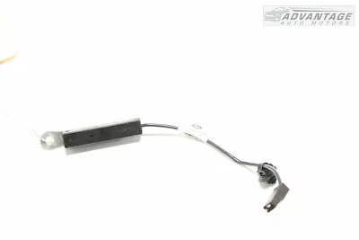 2015-2020 LINCOLN MKZ REAR RIGHT SIDE RADIO ANTENNA ISOLATOR MODULE UNIT OEM - Image 1 of 4
