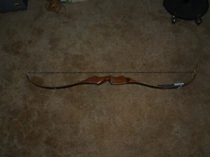 Recurve Bow - Picture 1 of 5