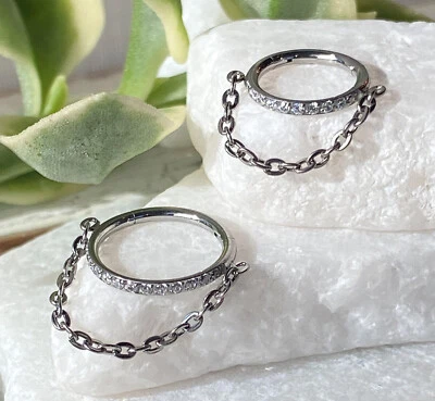 1 pieza Eslabón de cadena de titanio sólido circonita cúbica gema segmento bisagras anillo hélice cartílago clicker Foto 1 de 2