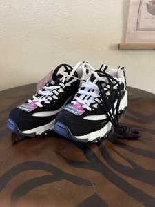 Neu Skechers D'Lites Damen D'Lites Sneaker Gr. 6,5 federleicht - Bild 1 von 8