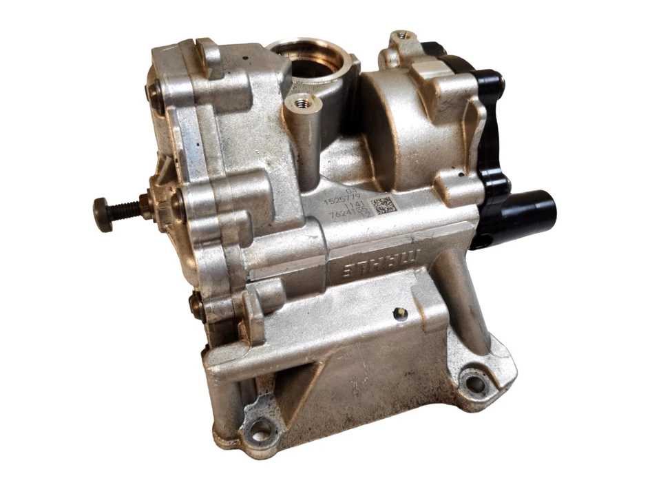  2017-2020 BMW 430I 330I F30 F36 ENGINE MOTOR OIL VACUUM PUMP OEM - Image 1 of 4