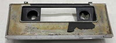 1963-1965 Buick Riviera Radio Bezel Dash Trim Metal Faceplate Trim Molding Panel - Imagem 1 de 4