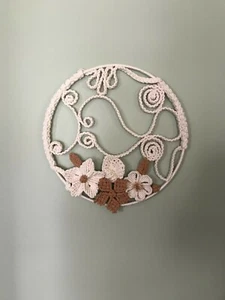 Große 14 Zoll Makramee Wandkunst, Wandbehang Dekor. Farbe Elfenbein - Bild 1 von 1
