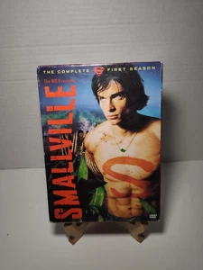 The WB Presents Smallville The Complete 1st Season Widescreen DVDs - VERY GOOD - Picture 1 of 4