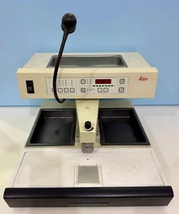 Leica EG1140 H Paraffin Embedding Center – Powers On Briefly, Then Shuts Off - Picture 1 of 5