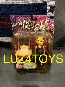  2002 Palisades The Muppets Miss Piggy Series 1 Action Figure MOC  - Picture 1 of 3