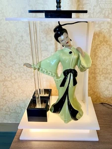 Vintage 1950s MCM Moss Lucite Lamp - Pottery Asian Lady - lighted base - Picture 1 of 7