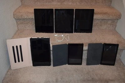 Lot of 3 iPad 1st Gen tablets, Amazon Kindle PR53DC tablets, 1 Kindle SL056ZE - Image 1 of 4