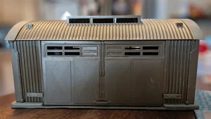 New Ray Modern Armor Barracks - 1:32 scale - green plastic Used - Picture 1 of 9