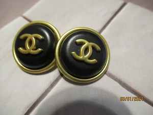 CHANEL 2  GOLD TONE, black  METAL BUTTONS  CC LOGO 22 MM  LOT 2 - Picture 1 of 4
