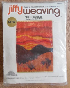 NEW Vintage 1977 Sunset Designs Jiffy Weaving Kit "Fall Horizon" sz 4 1/2x6 1/2 - Picture 1 of 3