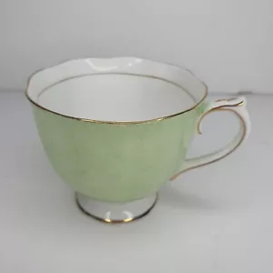 Royal Albert Bone China Green Tea Cup Vintage 1930s-1940 Gold Edging  - Picture 1 of 15