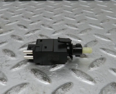 ⚙27698⚙ Mercedes-Benz S124 300TE Wagon Brake Light Switch 0005457709 - Image 1 of 4